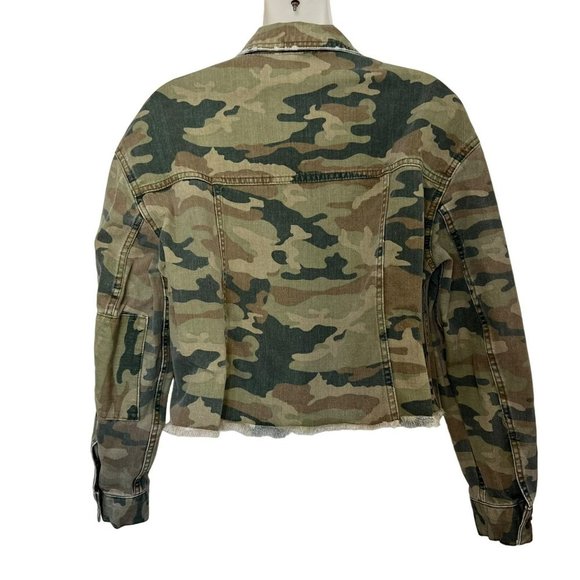 FREE PEOPLE GREEN CAMO CROP DENIM JACKET SIZE XS - Picture 11 of 13